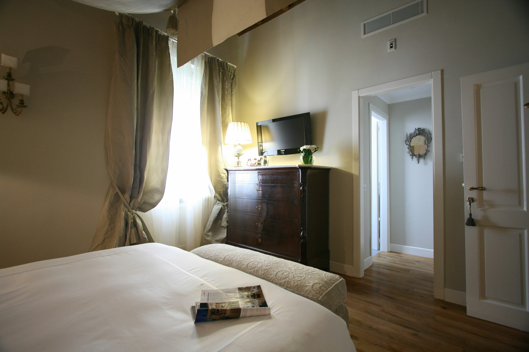 Crossing Condotti 3* Rom